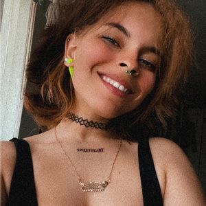 Meet your Posher, Valeria